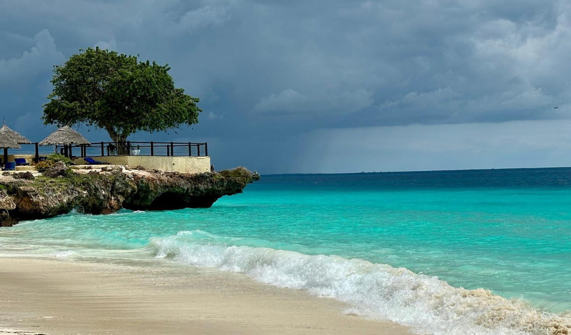 Diamond White Resort Nungwi Exterior photo
